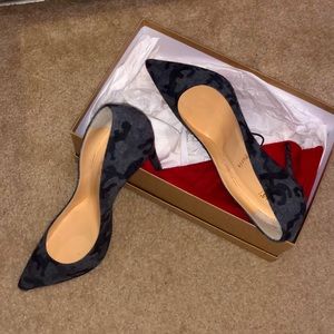 Pigalle Follies 100 Camouflage heels